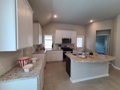 31045 Regal Elm Ln, Conroe, TX 77385 - photo 7