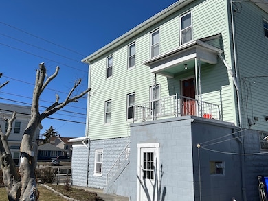 1008 Stafford Rd, Fall River, MA 02721 - photo 4