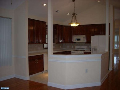 71 Bear Meade Dr, Trenton, NJ 08691 - photo 7