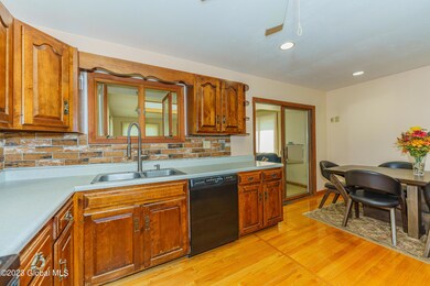 4 Kitchen 4
