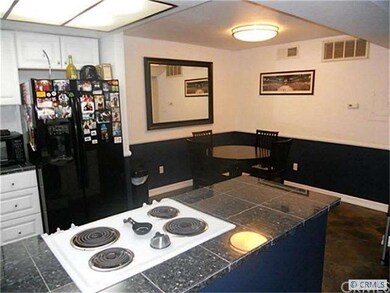 Breakfast Nook/Dining Area
