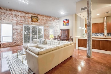 840 Tchoupitoulas St unit 211, New Orleans, LA 70130 - photo 7