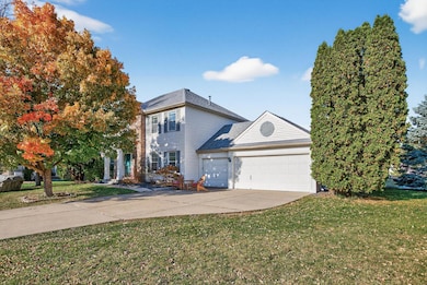 2076 Wallingford Cir, Woodbury, MN 55125 - photo 2