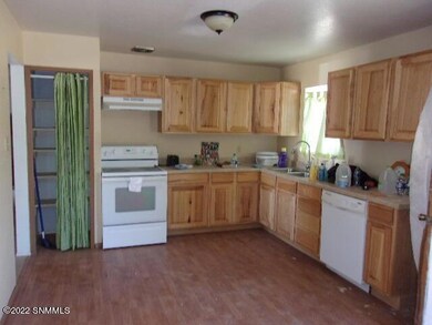 410 Ridgecrest Dr, Alamogordo, NM 88310 - photo 6