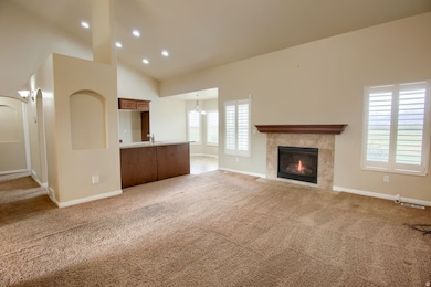 2444 N Hooded Crane Cir unit 11, Clinton, UT 84015 - photo 6