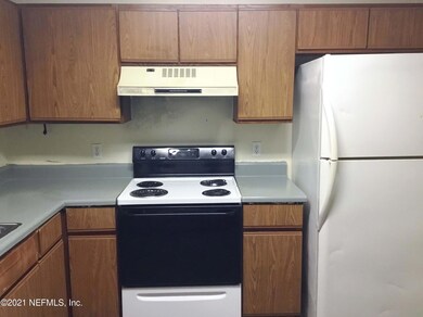 5018 Westchase Ct unit 4, Jacksonville, FL 32210 - photo 3