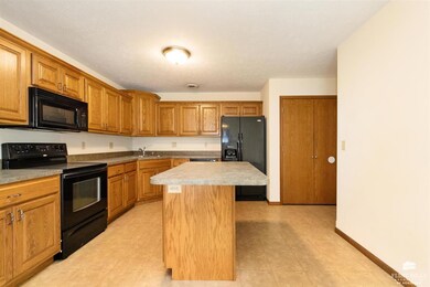 2710 Buttonwood Dr, Manhattan, KS 66502 - photo 7