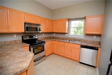 1795 Chateau Place unit B, Easton, PA 18045 - photo 3