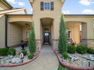 2447 S Redbud Place, Broken Arrow, OK 74012 - photo 7