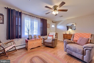 3611 Chestnut St, Reading, PA 19605 - photo 7