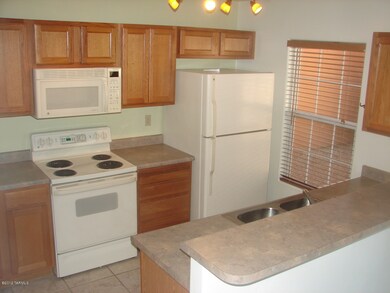 Kitchen with Breakfast Bar