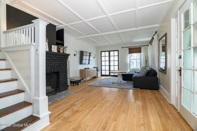 5-web-or-mls-71EastholmRd-21-2