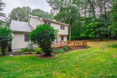 119 Chelsea Dr, Saratoga Springs, NY 12866 - photo 4