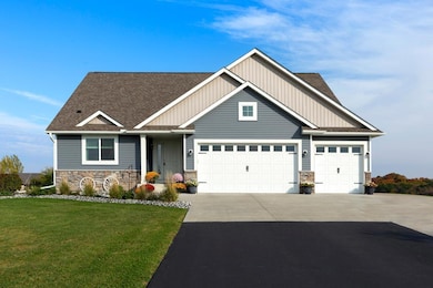 920 Amelia Ct NE, Montgomery, MN 56069 - photo 4