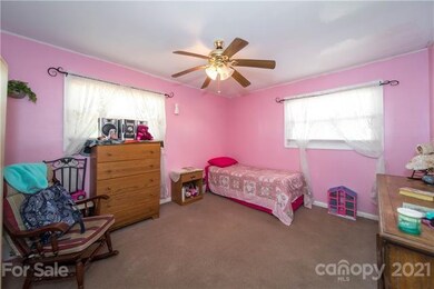 248 Shumaker Dr, Statesville, NC 28625 - photo 3