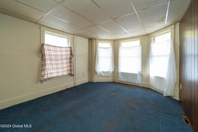 53 Mcclellan St, Schenectady, NY 12304 - photo 7