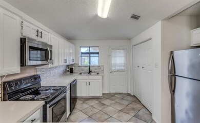 7829 Cardinal Ct, North Richland Hills, TX 76180 - photo 6