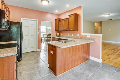 5445 Waynick Meadow Rd, Asheboro, NC 27205 - photo 7