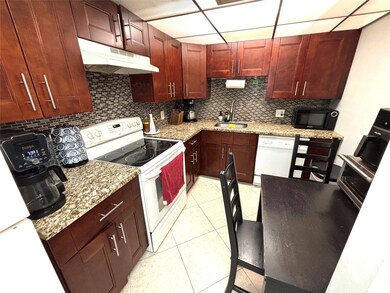 737 SE 1st Way unit 302, Deerfield Beach, FL 33441 - photo 6