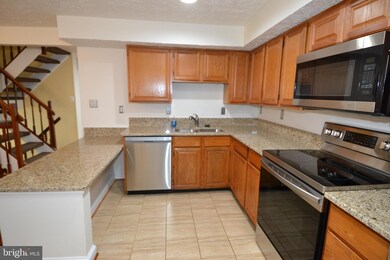 3537 Laurel View Ct, Laurel, MD 20724 - photo 7