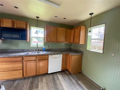 16 Ridge Ave, Homer City, PA 15748 - photo 3