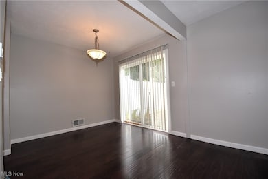 3093 Ivy Hill Cir unit D, Cortland, OH 44410 - photo 5