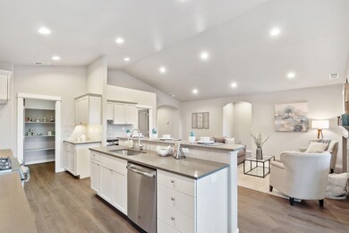 Orchard - Great Room 4
