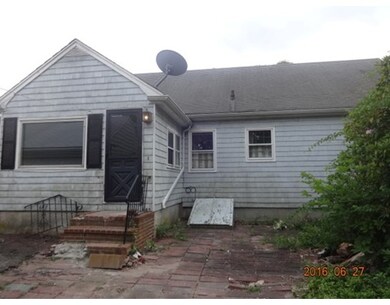 137 Rockland St, South Dartmouth, MA 02748 - photo 3