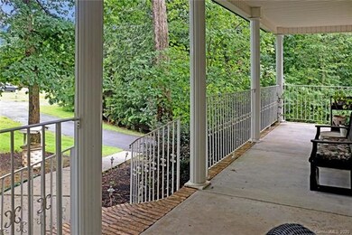 WIDE ROCKING CHAIR FRONT PORCH