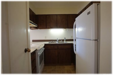 Regency Park unit 1112, Honolulu, HI 96816 - photo 3