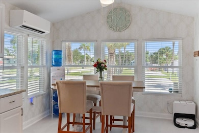 746 Campo Ln, Fort Myers, FL 33908 - photo 5