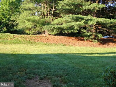 506 Meadow Ct unit 506, Glen Mills, PA 19342 - photo 3