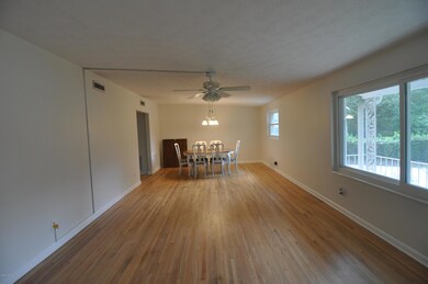 6809 Azul Ct, Jacksonville, FL 32210 - photo 3