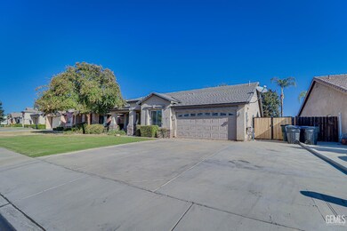 13118 Ridgeway Meadows Dr, Bakersfield, CA 93314 - photo 3