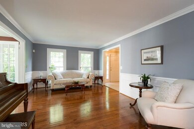 6184 Snowhill Ct, Centreville, VA 20120 - photo 6