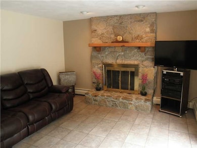 Den/Family/Great Room. Large Family Room with Slid