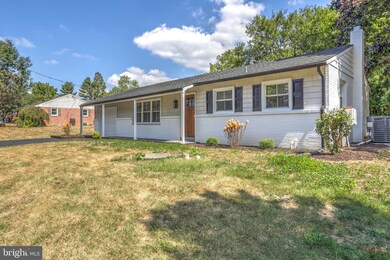 31 Farmland Rd, Leola, PA 17540 - photo 2