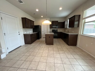 117 Leather Oak Loop, San Marcos, TX 78666 - photo 5