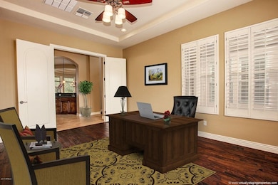 VSP-8298345-Office
