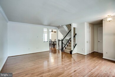 13817 Laura Ratcliff Ct, Centreville, VA 20121 - photo 4