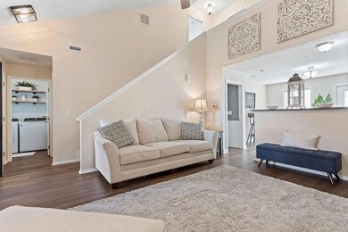 4743 Perlman Greatroom 2
