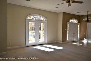 Foyer/Living Room