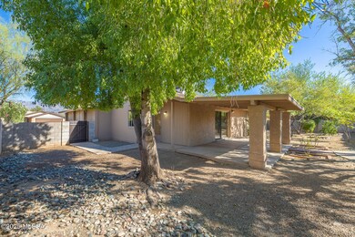 7492 E Rio Vista Cir, Tucson, AZ 85715 - photo 4