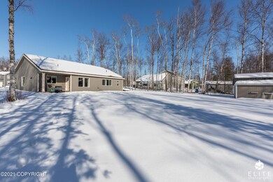 Wooded Lot for Privacy in Summer