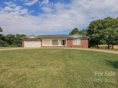 139 Martin Ln, Statesville, NC 28625 - photo 6