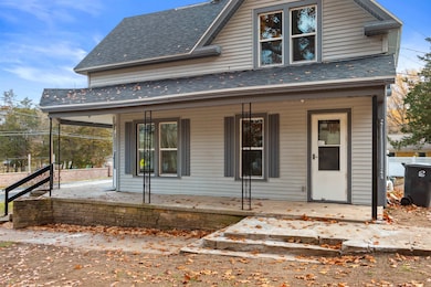 144 E Park St, Montello, WI 53949 - photo 2