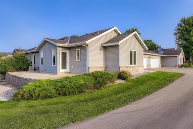 342 Sunfish Ln, Winsted, MN 55395 - photo 2