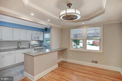 8660 Black Oak Rd, Parkville, MD 21234 - photo 4