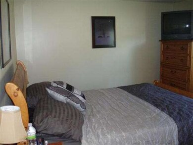 140 Tyler St, Methuen, MA 01844 - photo 6