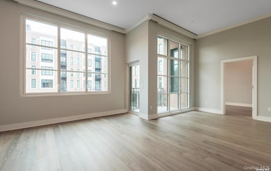 The Beacon Building unit 1014, Glen Cove, NY 11542 - photo 5